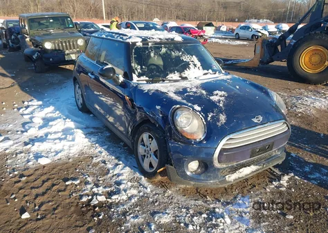 2015 Mini Hardtop Cooper z USA, uszkodzony, nr VIN WMWXM5C58F3A59330